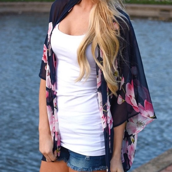 Gypsy Floral Kimono - Picture 2 of 4